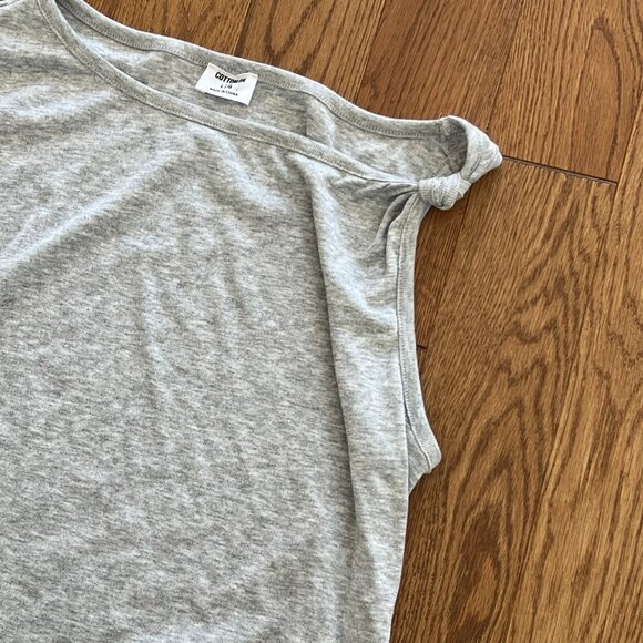 NWOT Cotton On Marlow Twist Shoulder Top Gray Asymmetric Neck Women’s Size L - Picture 3 of 9